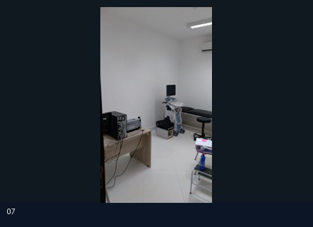 Foto real de sala e estrutura de atendimento técnico